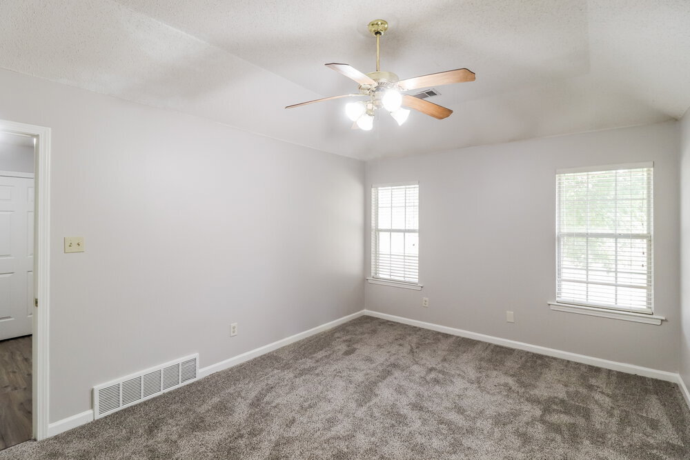 Building Photo - 9309 Garden Woods Cove