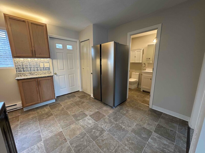 Building Photo - 3 Cook St