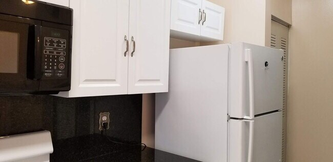 Building Photo - 9362 NW 121st St