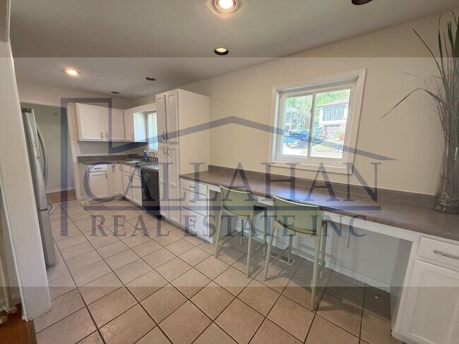 Building Photo - Lakewood 3 bedroom Home