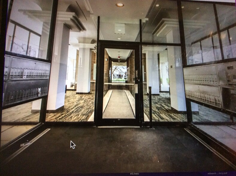 Building Photo - 1400 E 55th Pl