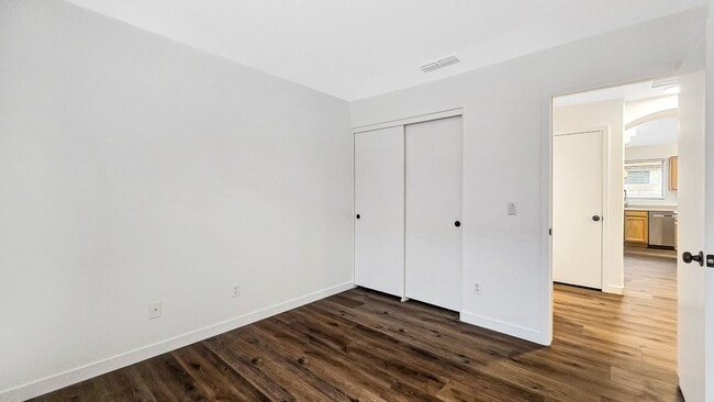 Building Photo - Location! Location! Location! 83rd & Thunderbird