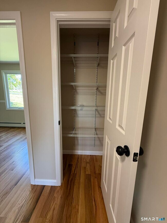 Building Photo - 1001 Old Colony Rd