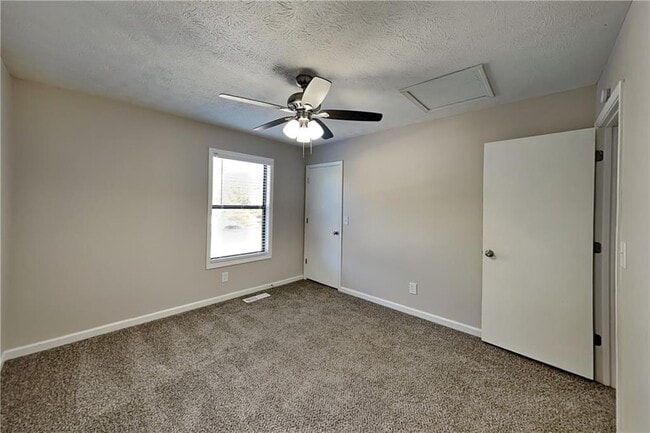 Building Photo - 2078 Arrowhead Trail