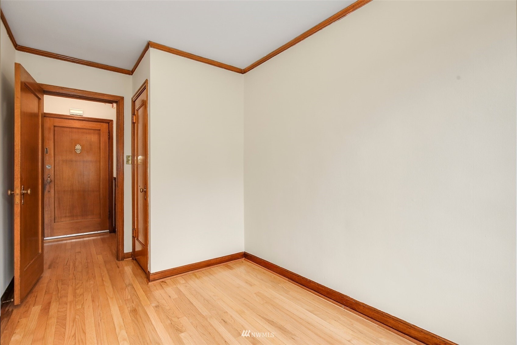 Building Photo - 400 Boylston Ave E
