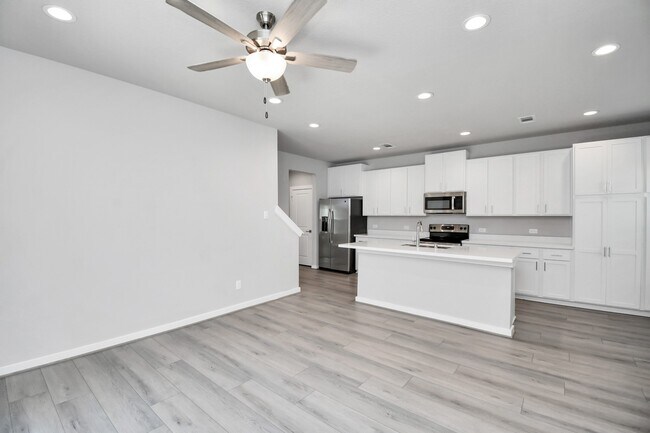 Building Photo - 23823 Cumberland Ridge Dr