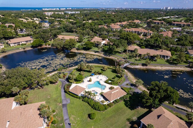 Building Photo - ** RETREAT AT NAPLES ** 3 BED / 2 BATH - C...