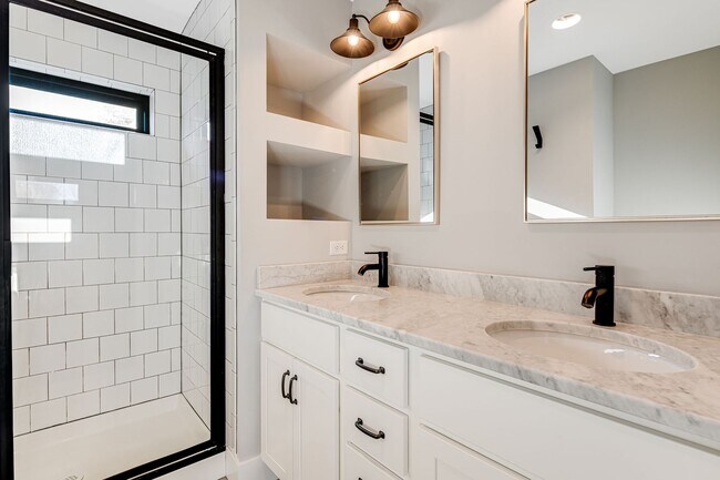 Building Photo - Newly-Built & Energy-Star Certified 3-Bedroom in Swannanoa