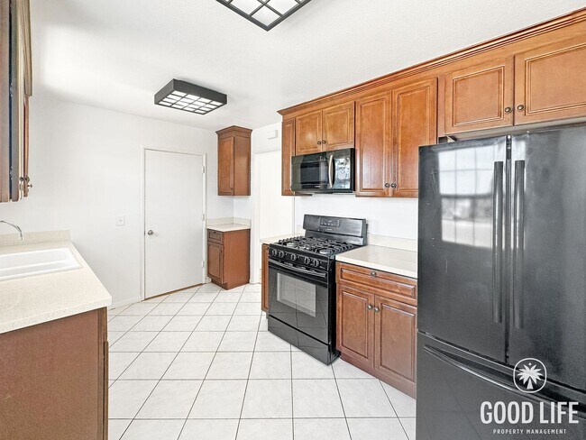 Building Photo - Charming 2BD/2BA National City Home with Fresh Updates, Backyard & Attached Garage