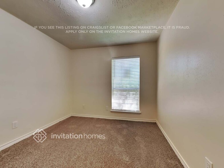 Building Photo - 8315 Little River Rd