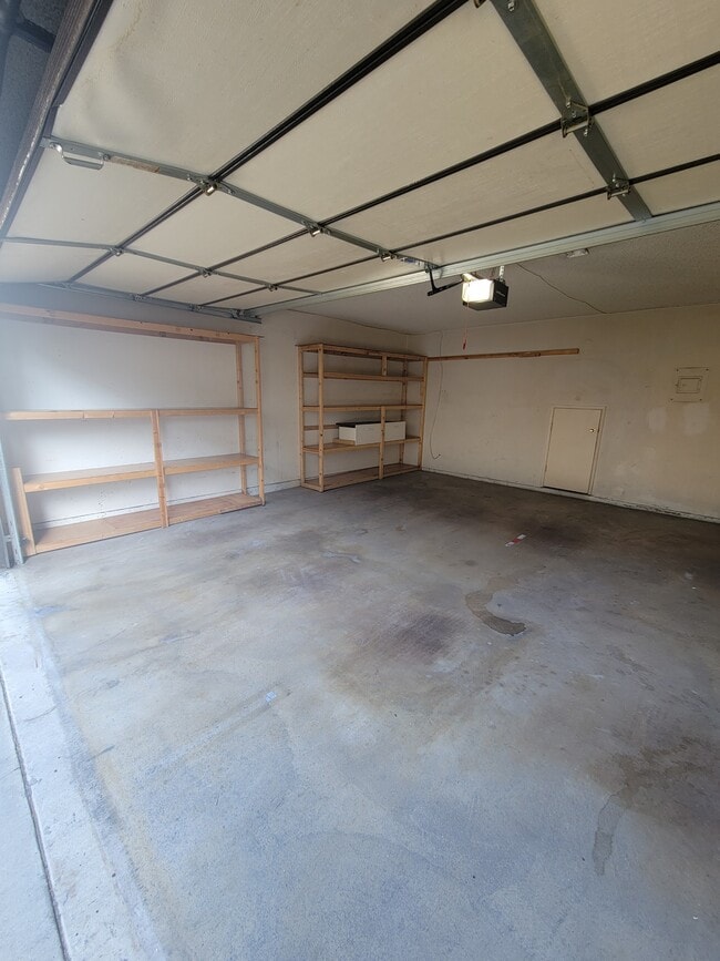 Building Photo - 4950 Peck Rd