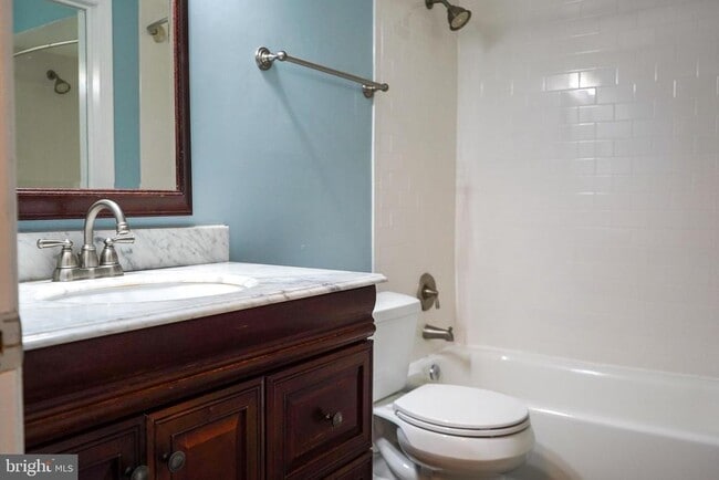 Building Photo - 8414 Penshurst Dr