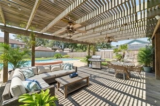 Building Photo - 3204 Farmers Field