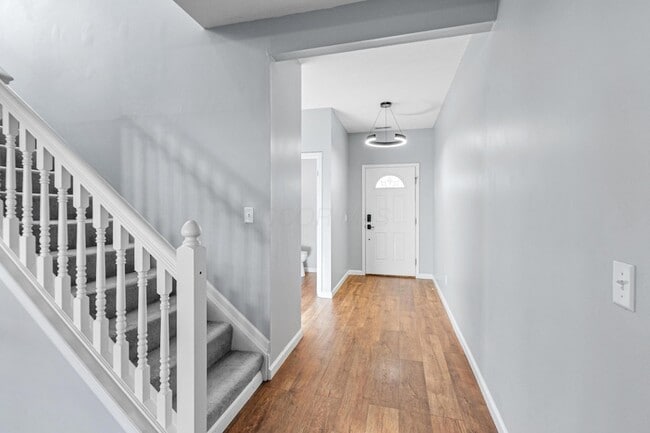 Building Photo - 6140 Ashtead Dr