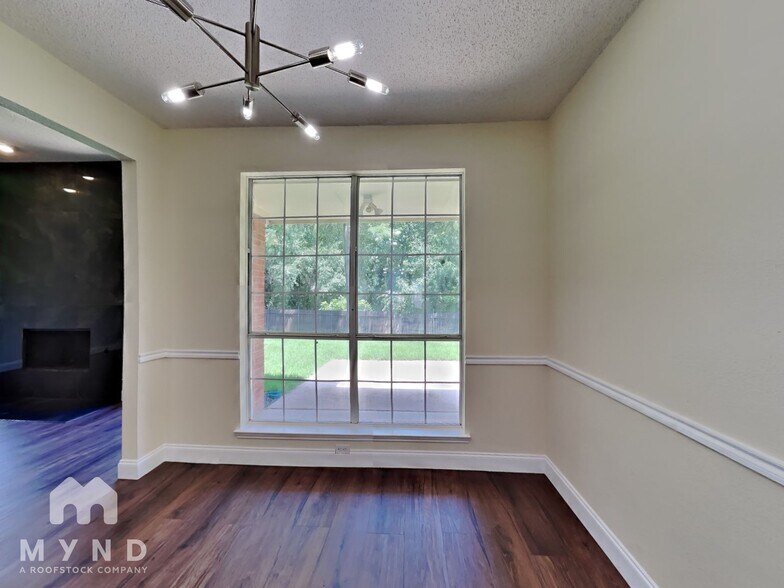 Building Photo - 2616 Belmont Ct
