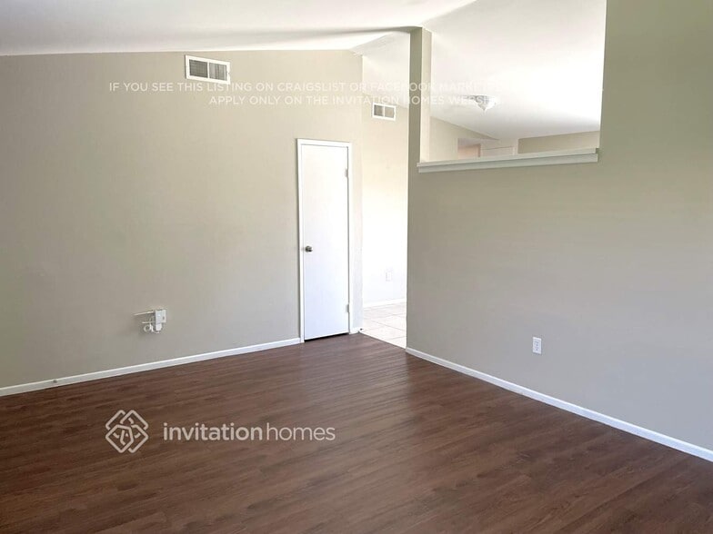 Building Photo - 5069 Brooklawn Pl