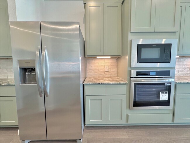 Building Photo - 3315 Daily Harvest Dr