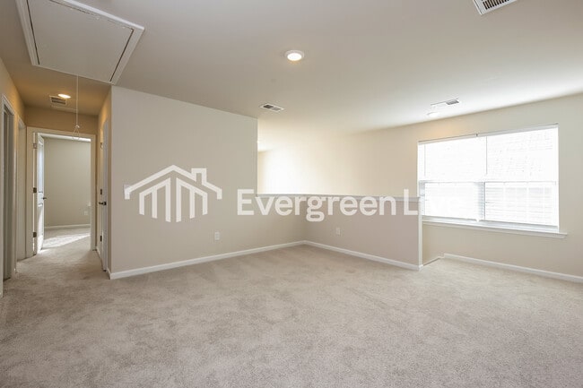 Building Photo - now