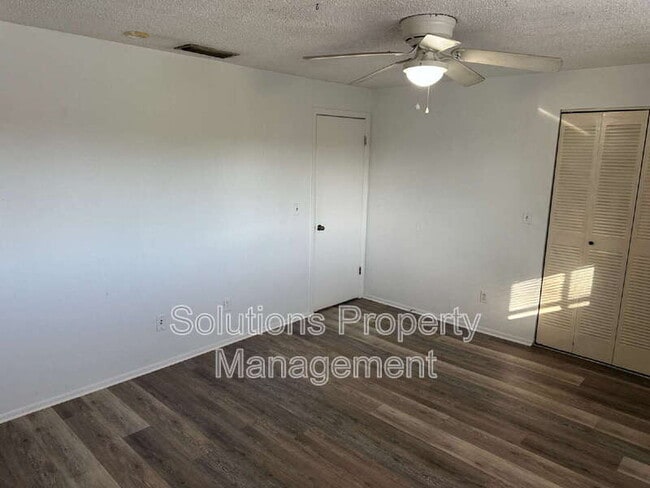 Building Photo - 1136 Steven Patrick Ave