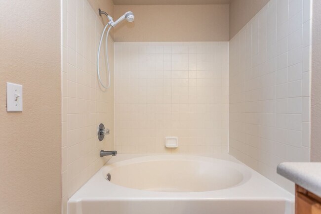 Building Photo - Beautiful 3-Bedroom Home Near Powers Corridor!