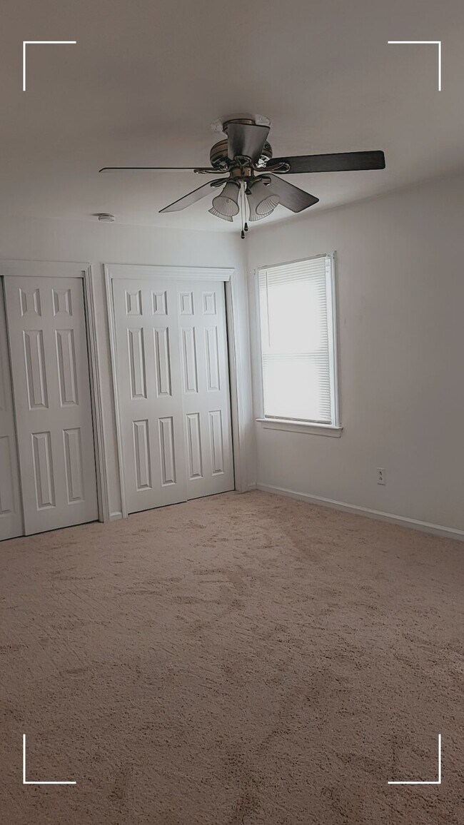 Building Photo - 5451 Lynbrook Lndg