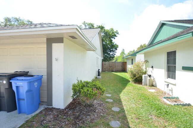 Building Photo - 6314 Eaglebrook Ave