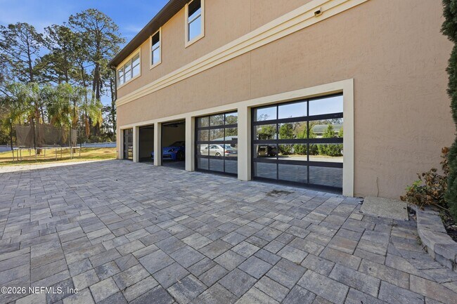 Building Photo - 1450 Wentworth Ave