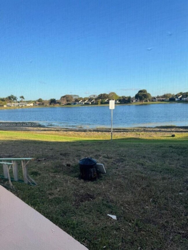 Building Photo - 4929 SW 139th Ct