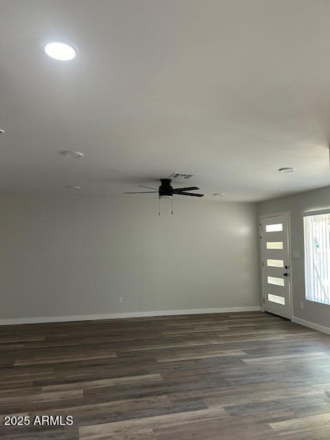 Building Photo - 3915 E Earll Dr