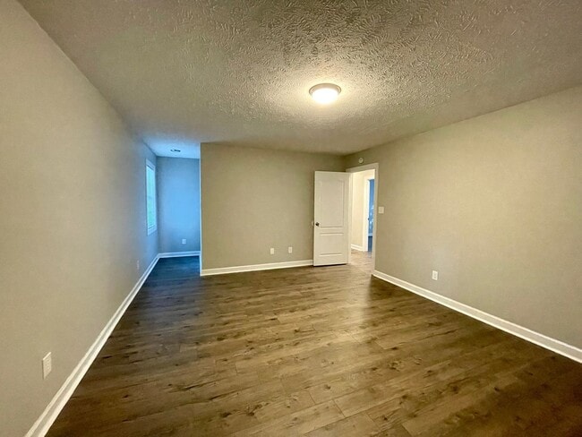 Building Photo - 00509