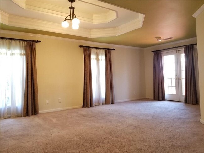 Building Photo - 2828 Oglethorpe Run Square