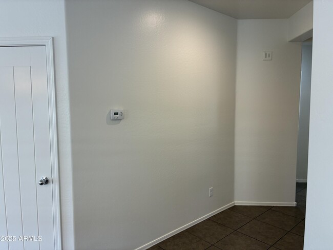 Building Photo - 11749 W Chase Ln