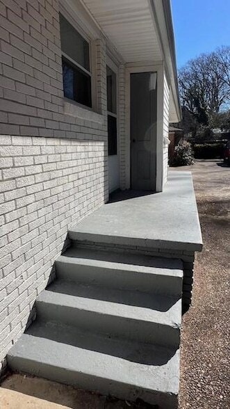 Building Photo - 1923 Hixson Pike