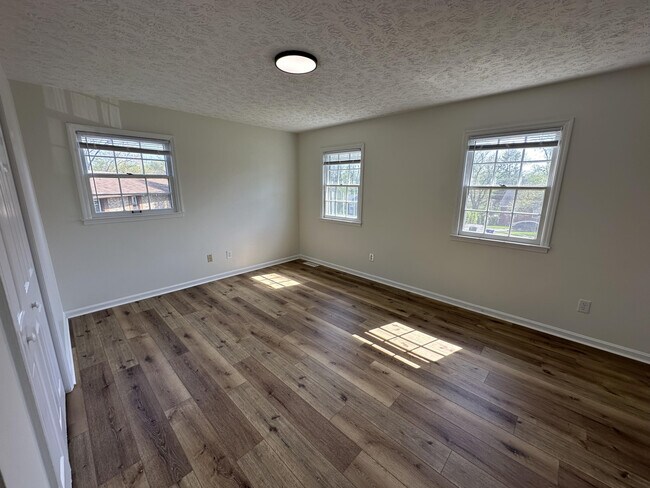 Building Photo - 222 Medlock Rd