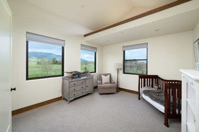 Building Photo - One of a Kind Custom Built Home for Rent in Gallatin Valley!