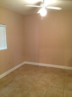 Building Photo - 6714 Nina Rosa Dr