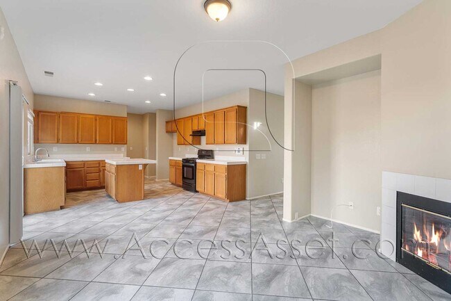 Building Photo - Spacious 3 Bed + Loft-Style Living in Lake Elsinore w/ Private Yard