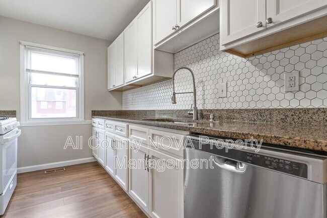 Building Photo - 50 Old Enterprise Rd