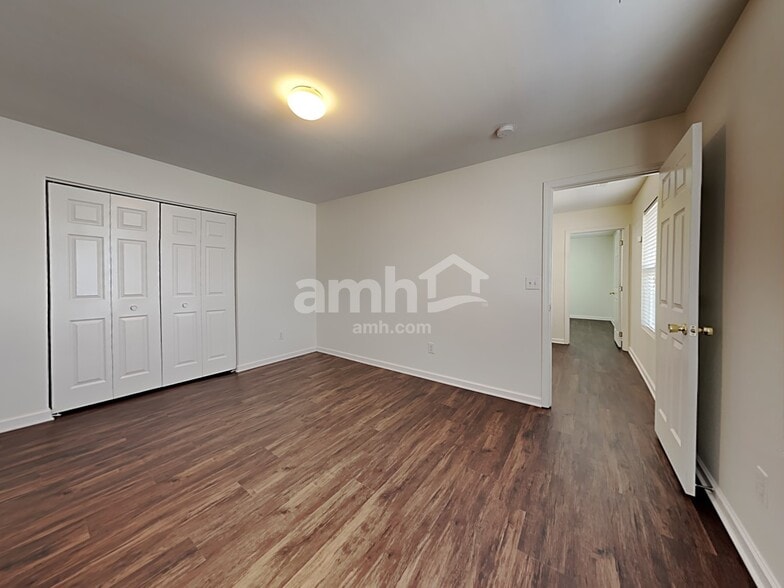 Building Photo - 4477 Westhill Pl