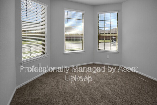 Building Photo - 5504 Gold Pond Dr