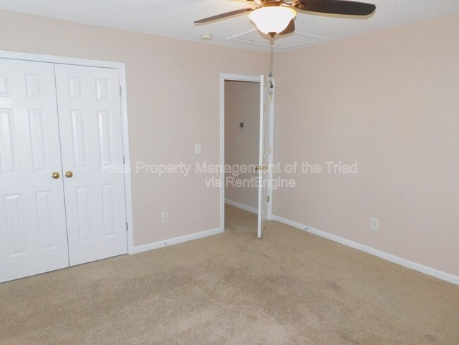 Building Photo - 5402 Carriage Woods Dr