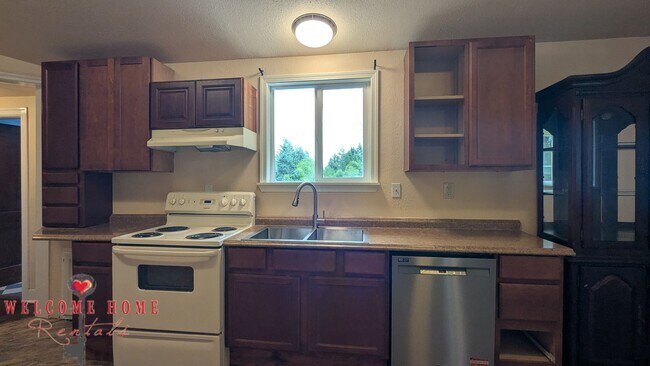 Building Photo - 8447 Delphi Rd SW