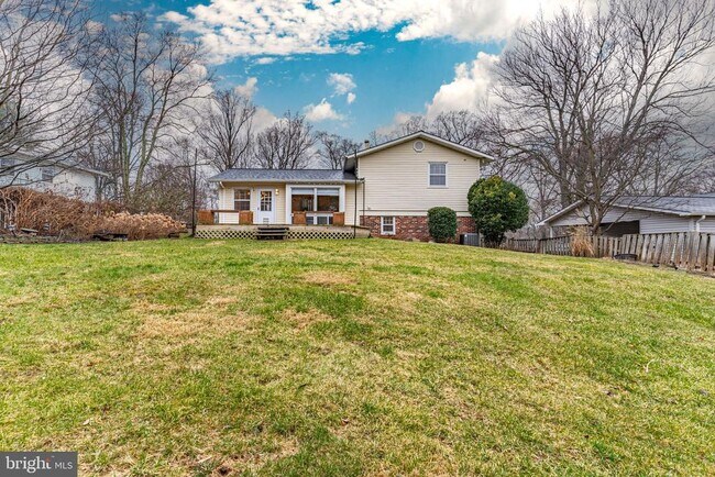 Building Photo - 4223 San Juan Dr
