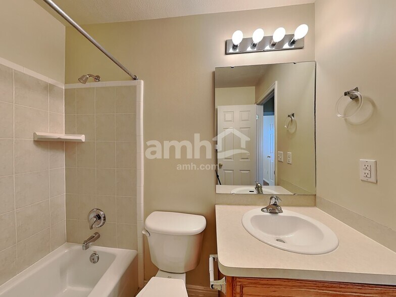 Building Photo - 2258 S 2775 W