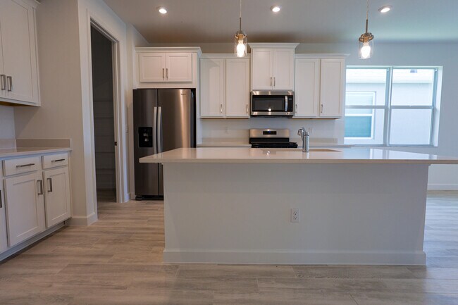 Building Photo - 9714 SW Indra Wy