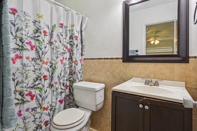 Building Photo - 6708 NW 57th Dr