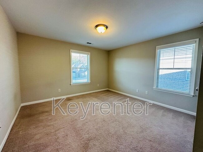 Building Photo - 12183 Inglecrest Ln