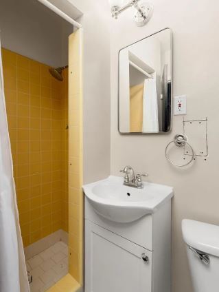 Building Photo - 2453 Alder St