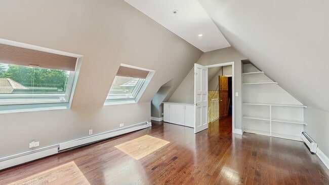 Building Photo - 570 Hathaway Cir