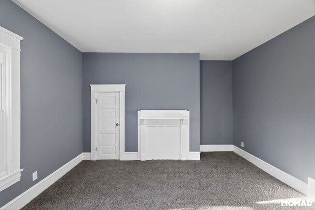 Building Photo - 512 Maple Ave